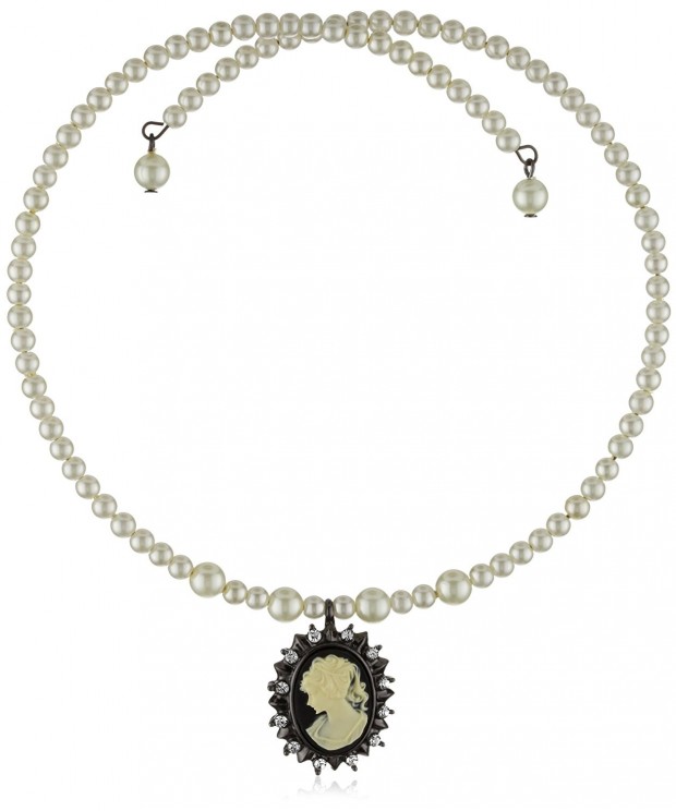 1928 Jewelry Kimberlys Cameos Choker